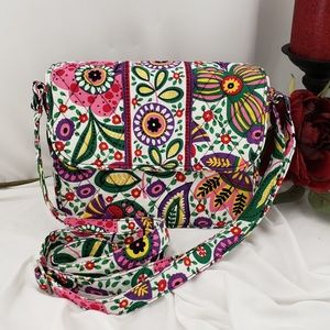 Vera Bradley in Viva La Vera pattern NWOT